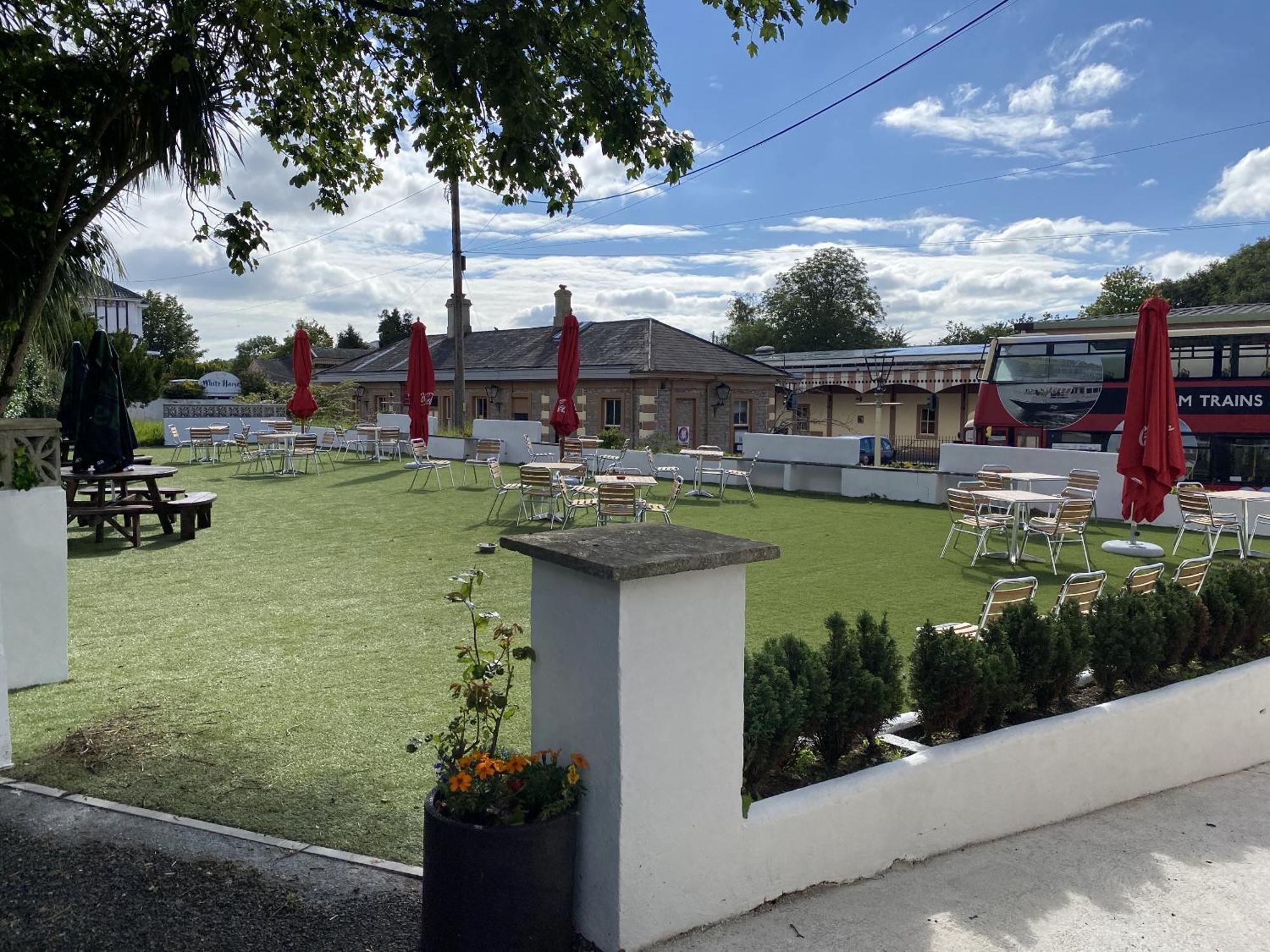 The Railway Inn Galmpton Екстериор снимка